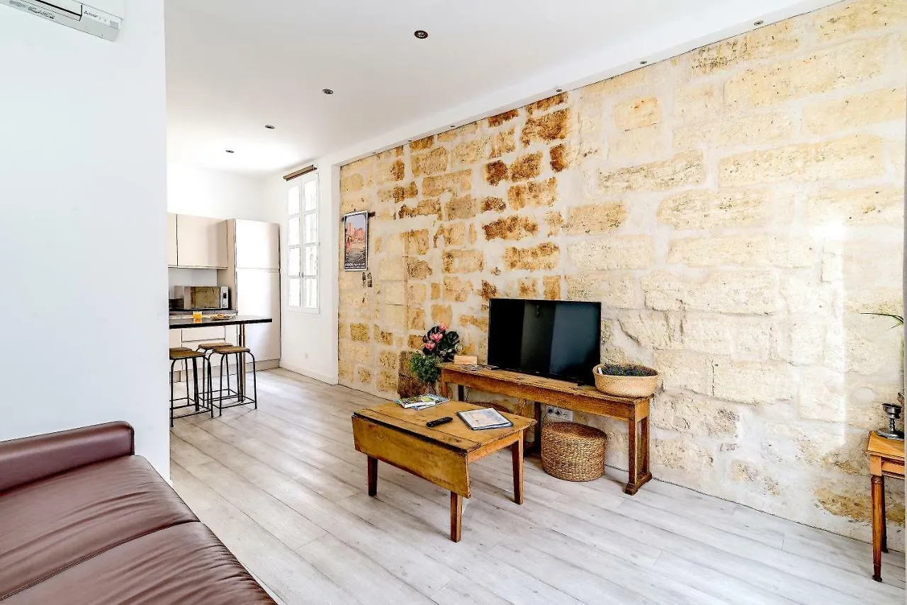 Chambre Et Appartements Entre Le Pont D Avignon Et Le Palais Des Papes شقة