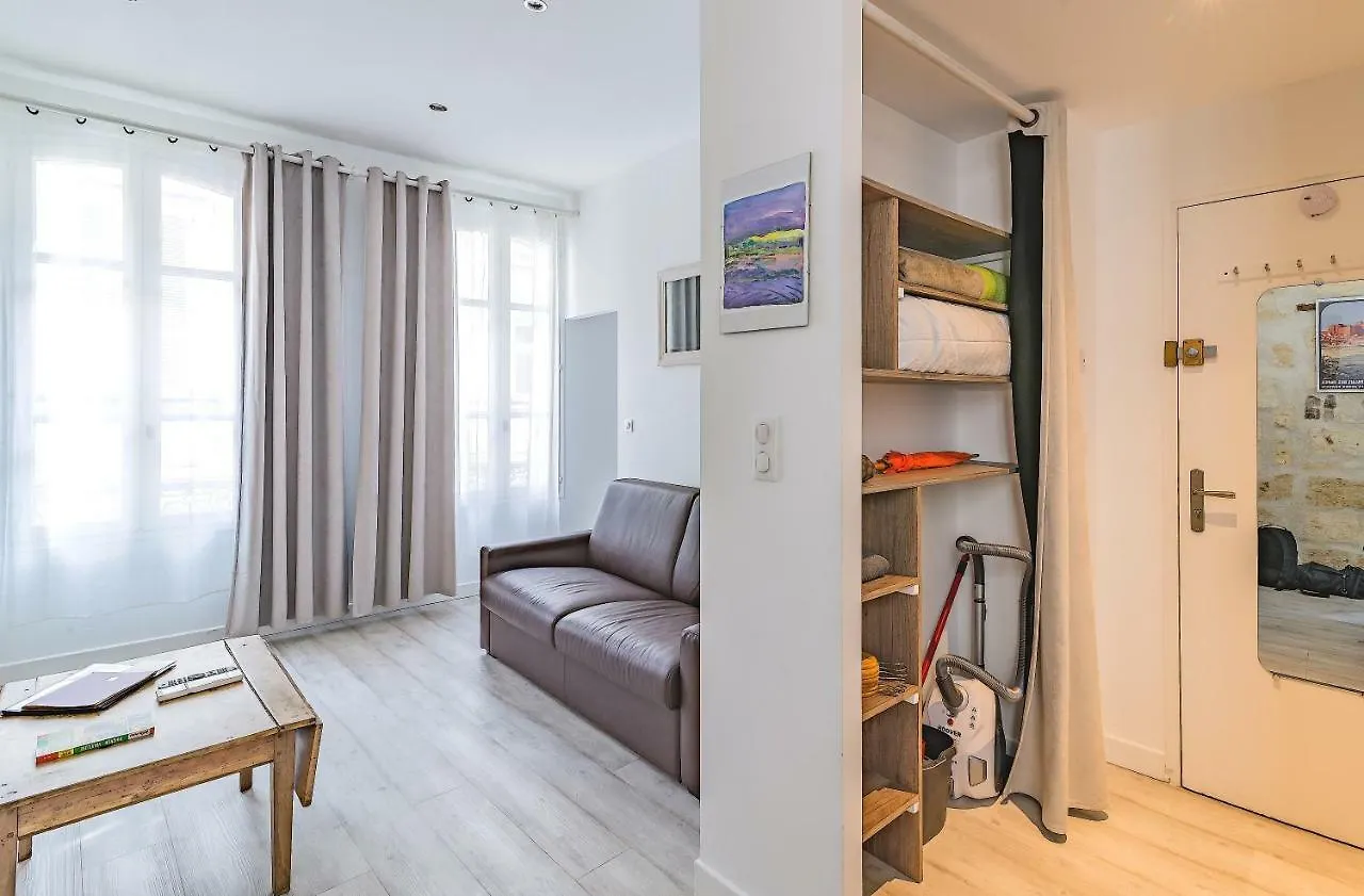 Chambre Et Appartements Entre Le Pont D Avignon Et Le Palais Des Papes